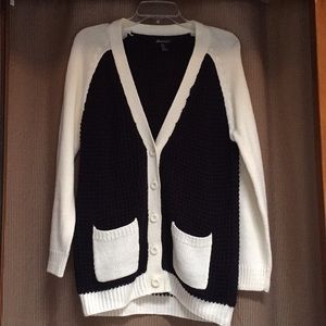 SALE✨Forever 21 Long Cardigan